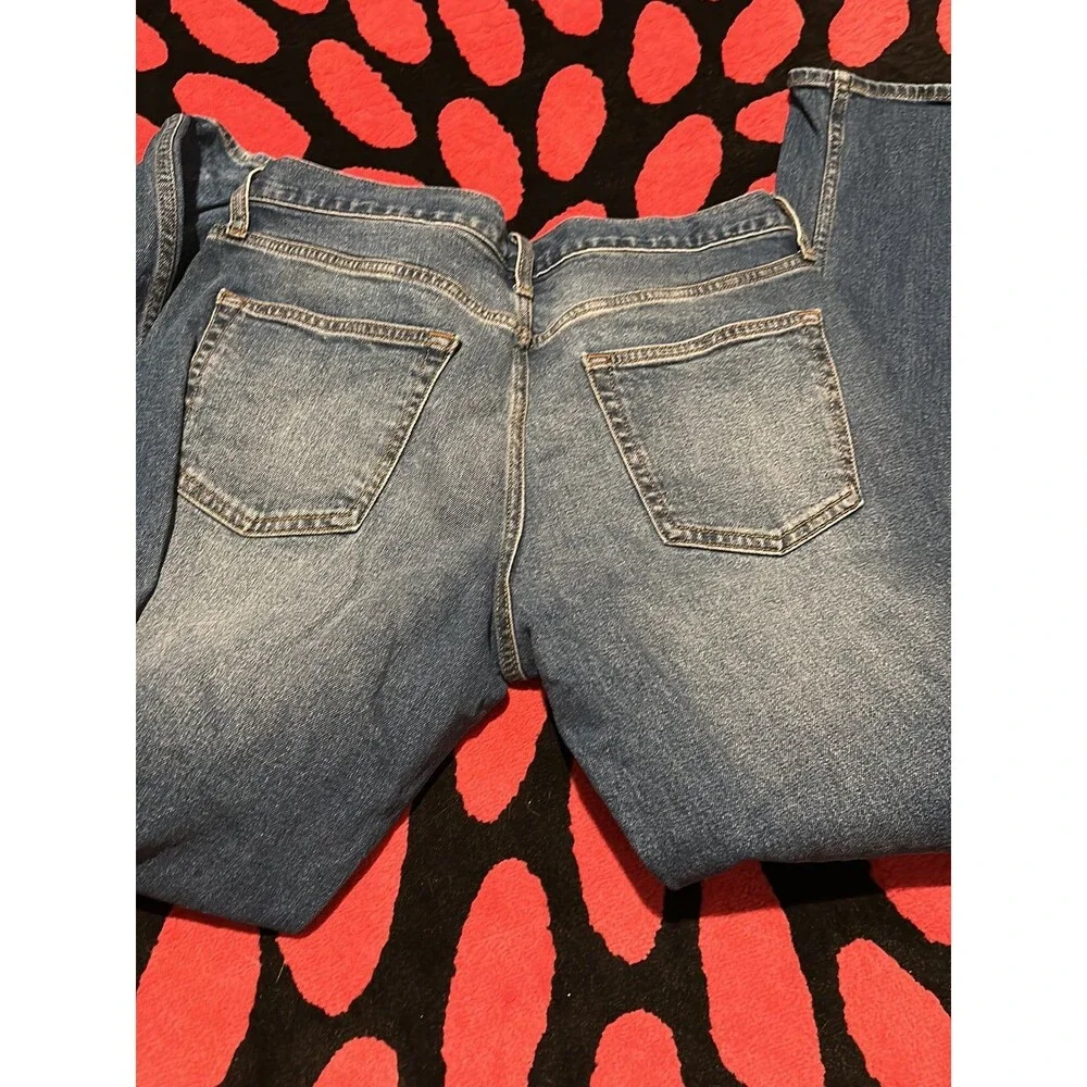 Old Navy built in flex straight leg jeans
